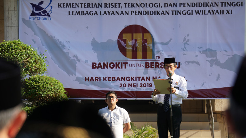 LLDIKTI XI Gelar Upacara HARKITNAS 2019