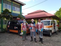 Cegah Covid-19, STIKES Intan Martapura Lakukan Penyemprotan Di Kampus